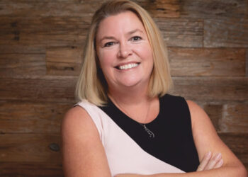 Tav Tepfer: Pioneering Revenue Growth and Customer Loyalty in SaaS